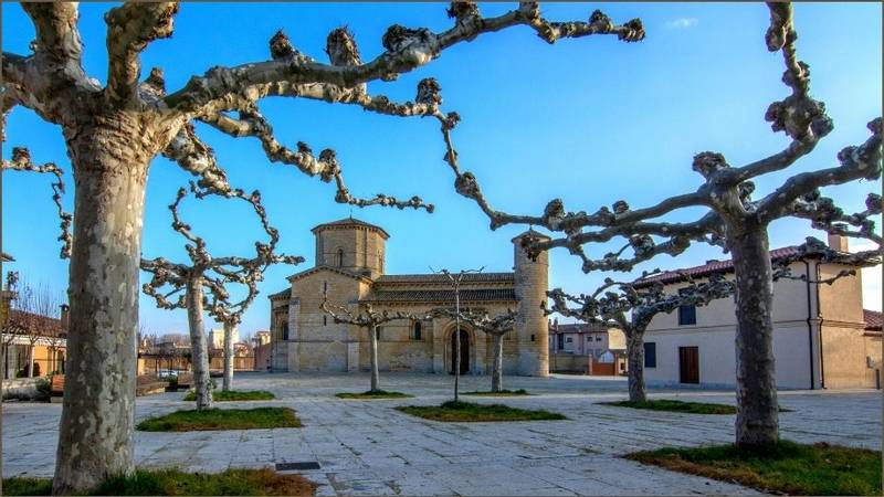 Plaza de San Martin a Fromista Plaza de San Martín a Frómista
