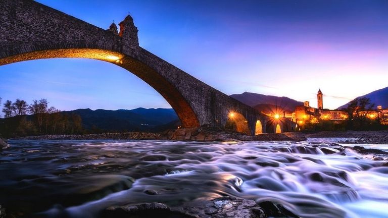 il Ponte Gobbo di Bobbio il Ponte Gobbo di Bobbio