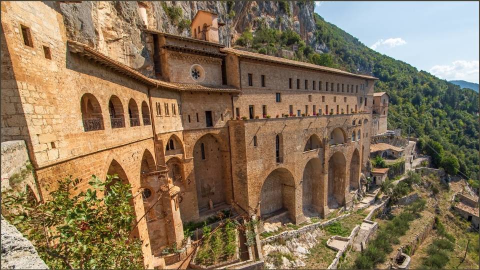Il Monstero benedettino Sacro Speco di Subiaco RM Il Monstero benedettino (Sacro Speco) di Subiaco (RM)