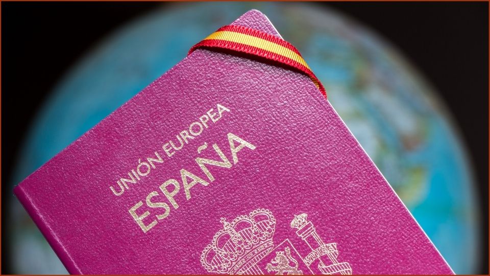 un passaporto spagnolo per viaggiare e imparare poi lo spagnolo sul Cammino di Santiago un passaporto spagnolo per viaggiare e imparare poi lo spagnolo sul Cammino di Santiago