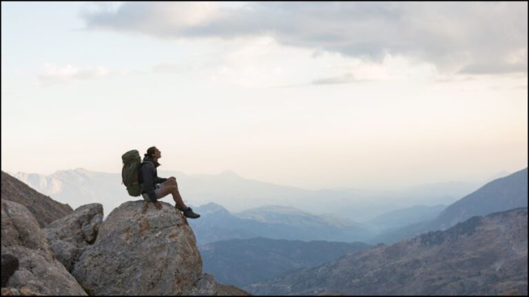 Backpacker e viaggi zaino in spalla: l’avventura a passo lento