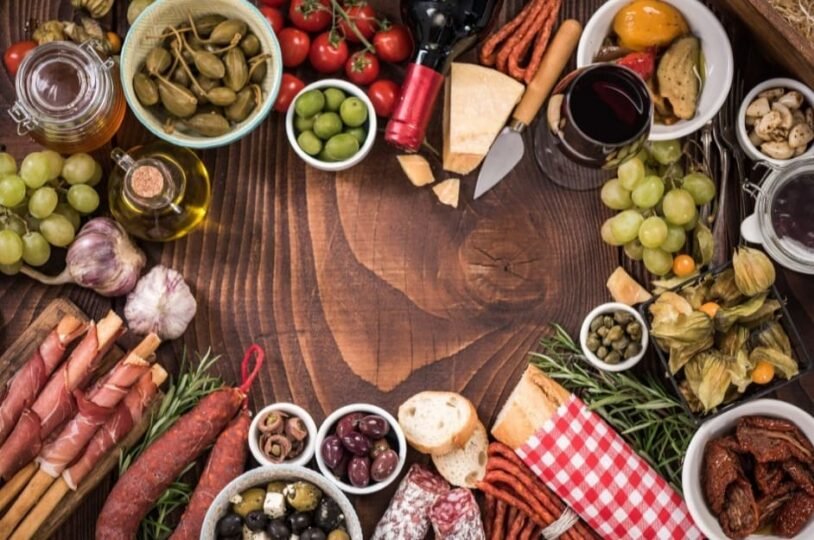 Tanti tipi di alimenti per trekking Tanti tipi di alimenti per trekking