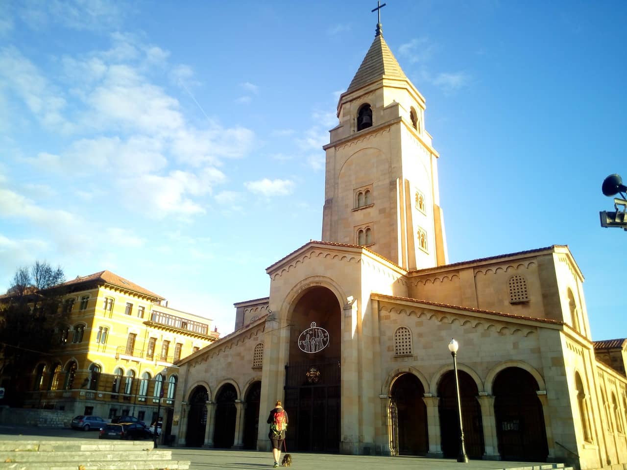 visita a Gijon e alla Chiesa di San Pedro visita a Gijon e alla Chiesa di San Pedro